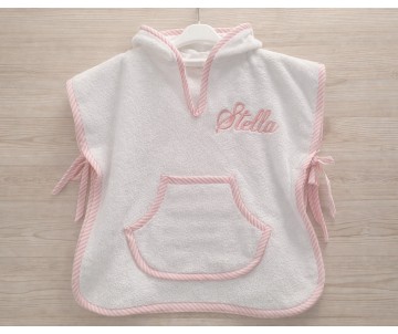 Accappatoio poncho bambina personalizzato con nome ricamato